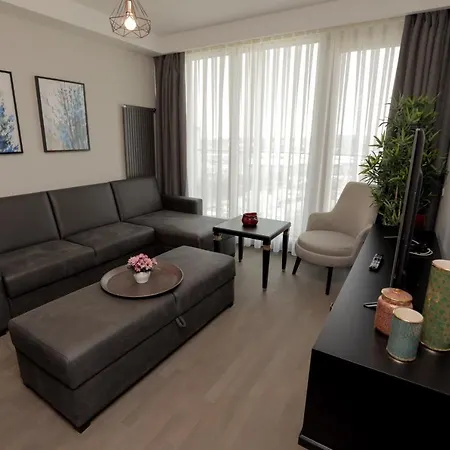Retro 9 Homes & Suites Apartament *
